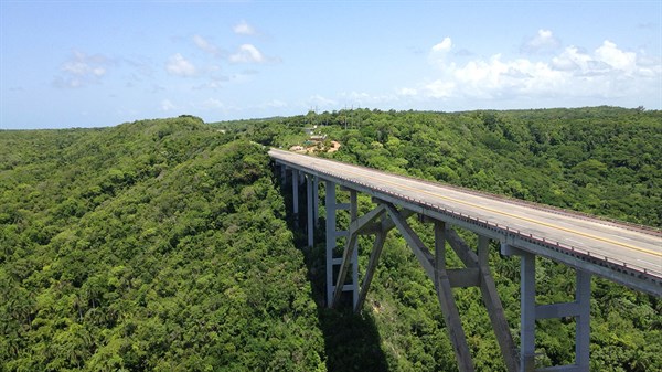 Cuba Bacunayagua